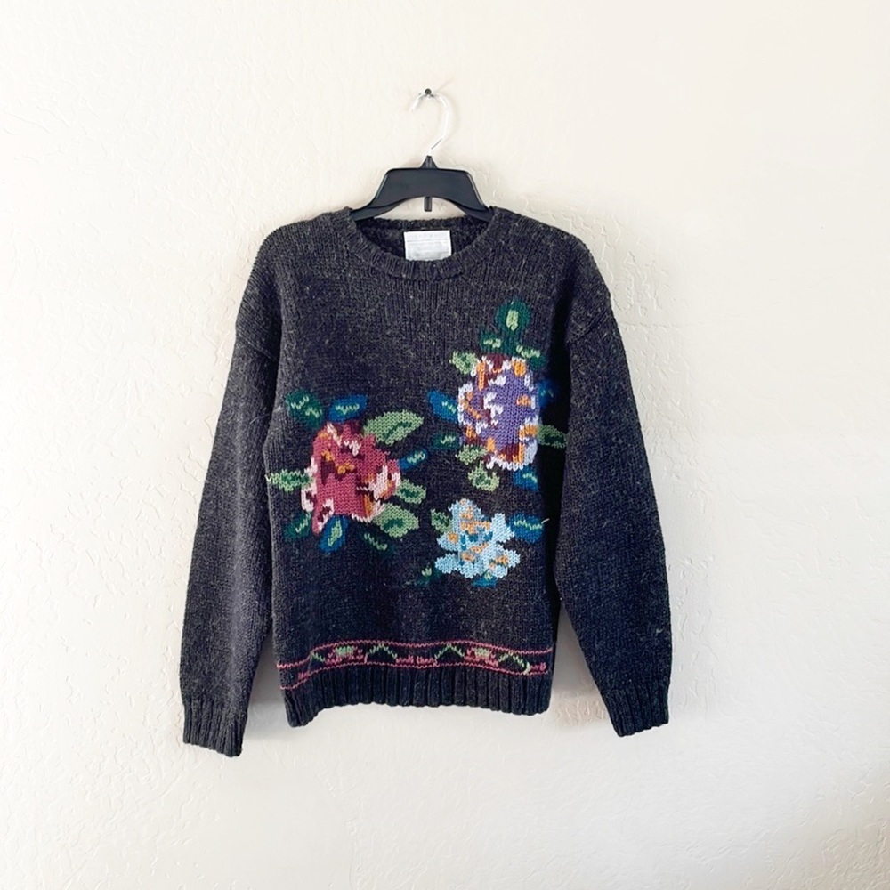 🌿Final Sale 
Chance Encounters‎ Hand Knit Floral Dark Gray Wool Blend Sweater